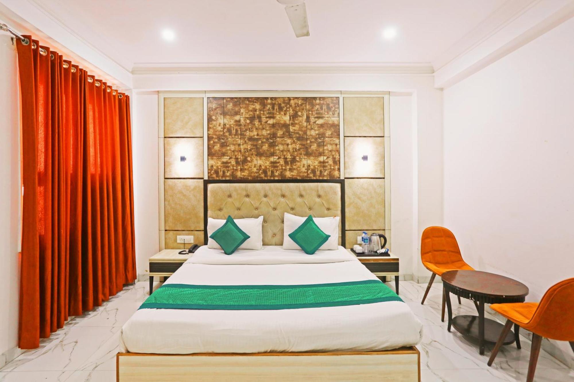 The Almora Residency - Complimentary Airport Trasnfer 4* New Delhi