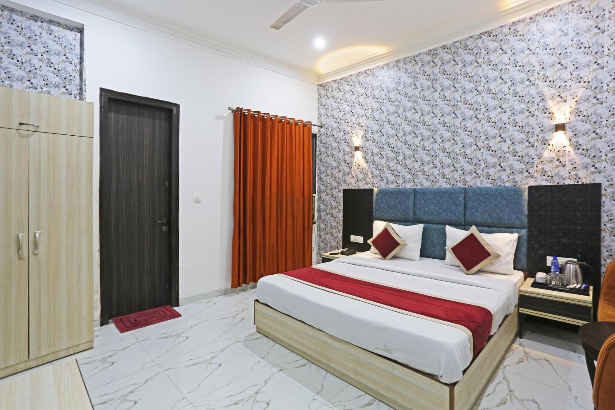 The Almora Residency - Complimentary Airport Trasnfer 4*