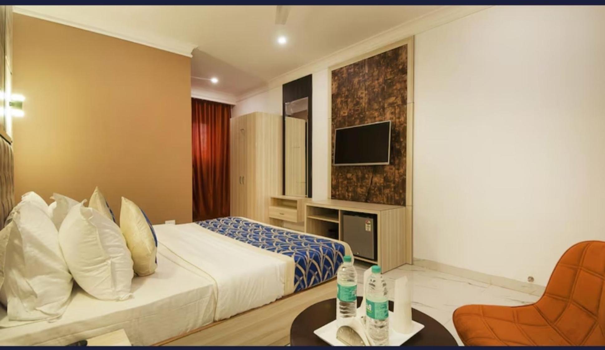 The Almora Residency - Complimentary Airport Trasnfer 4*