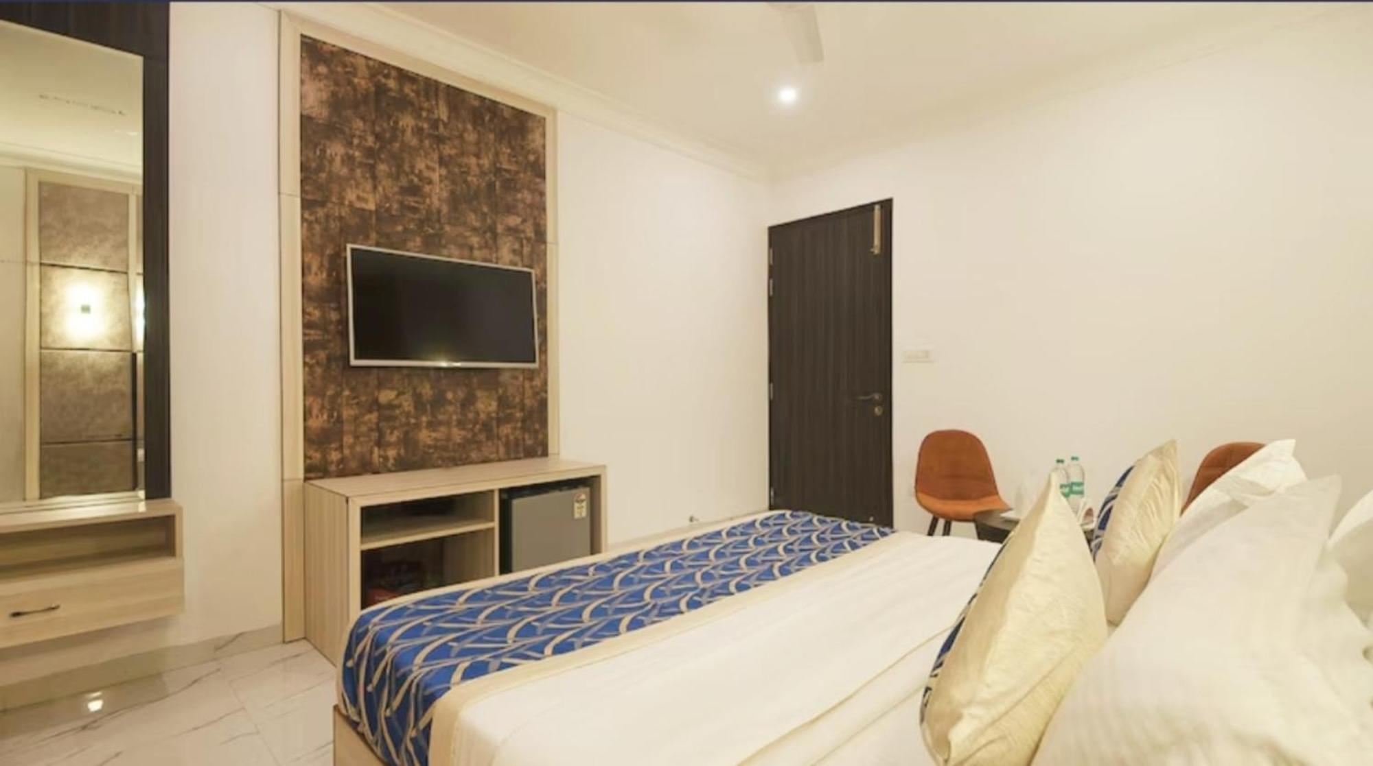 Hotel The Almora Residency - Complimentary Airport Trasnfer