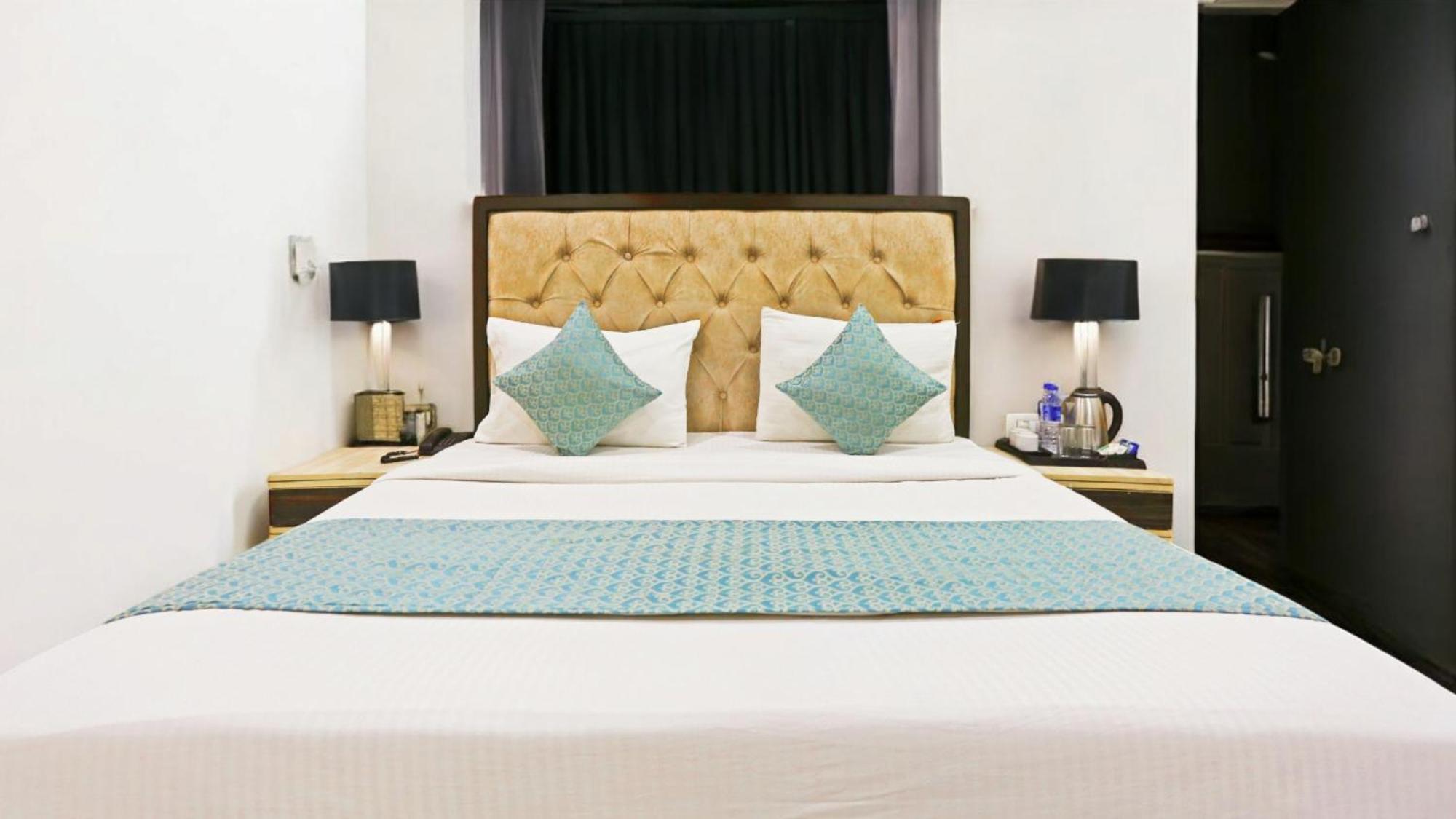 The Almora Residency - Complimentary Airport Trasnfer 4*